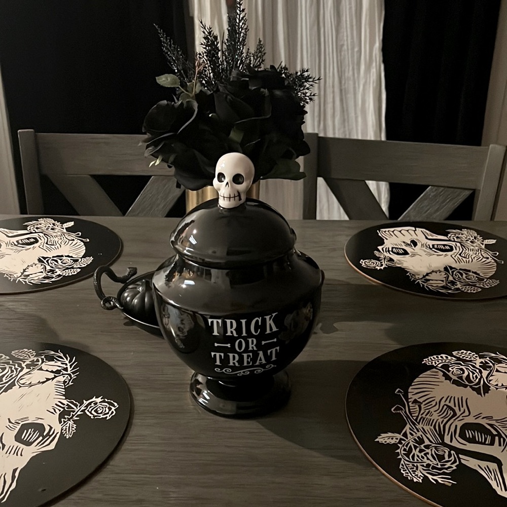 Halloween Spooky Chic Skeleton Cookie Jar